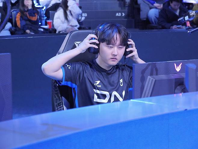 ‘표식’ 홍창현