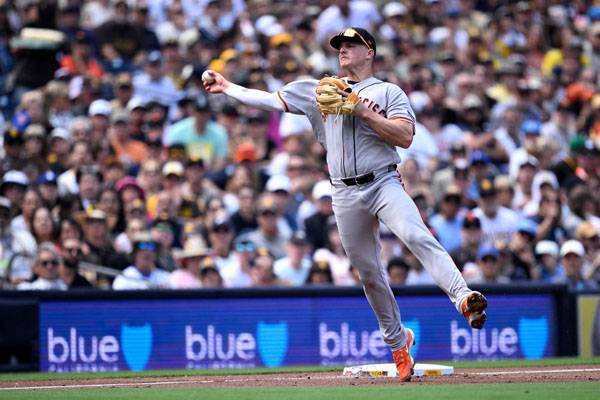 3루수 맷 채프먼의 수비는 아쉬웠다. 사진= Getty Images/AFP= 연합뉴스 제공
