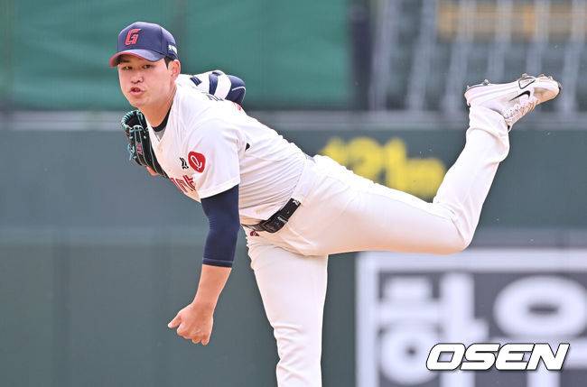 [OSEN=부산, 이석우 기자]  롯데 자이언츠 김진욱 / foto0307@osen.co.kr
