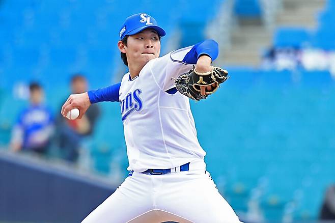 ▲ 삼성 라이온즈 구원투수 육선엽이 4월 2일 1군 엔트리에서 말소됐다. 오른쪽 팔꿈치에 통증이 발생했고 검사 결과 염증 증세가 발견됐다. 1~2주간 휴식을 취하며 상태를 지켜봐야 한다. ⓒ삼성 라이온즈