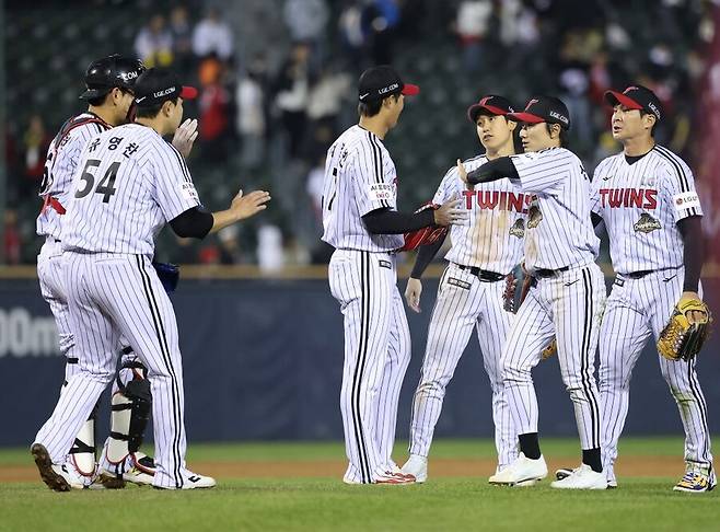 ▲ 1일 잠실 KIA전에서 시즌 첫 승을 신고한 LG 트윈스 ⓒ연합뉴스