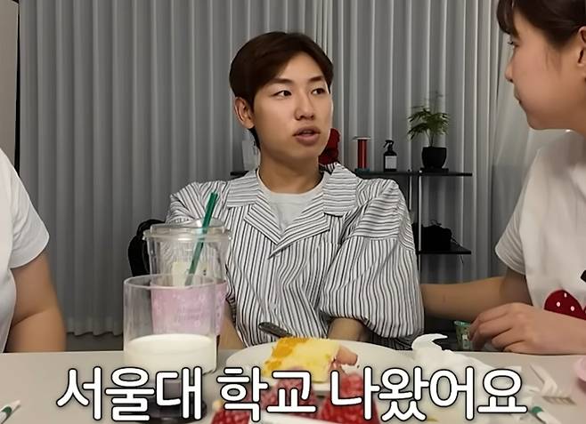 ▲ 유튜버 승헌쓰의 가족 배경이 알려져 화제가 됐다. 출처|유튜브 채널 '권또또' 캡쳐