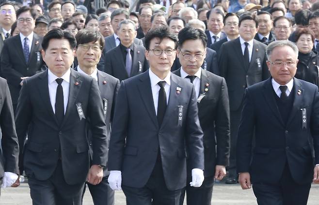 김민석 국무총리(가운데) / 사진=제주도청출입기자단