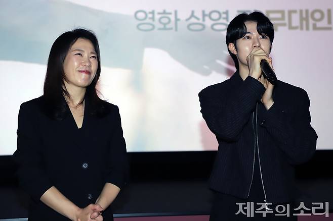 염혜란 배우, 신우빈 배우. ⓒ제주의소리