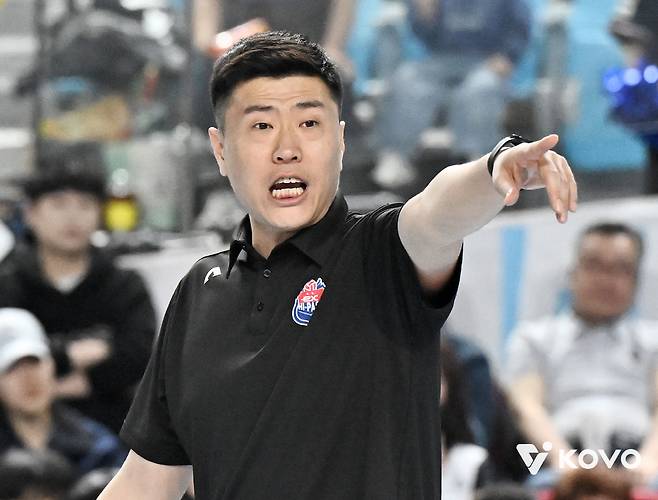 김영래 감독대행. 사진제공=한국배구연맹