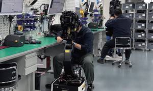 베이징 생산 기지 3층에서 톈궁이 수작업으로 조립되고 있다. /사진 이은영 기자