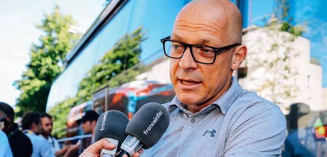 팀 이네오스의 총 감독 데이브 브레일스포드 경. 영국 사이클 팀의 기적을 만들어냈고, 그로 인해 기사 작위까지 받았다. 팀 이네오스 홈페이지