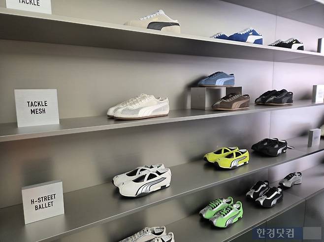 푸마 스니커박스 성수점 매장 내부 모습./사진=박수림 기자