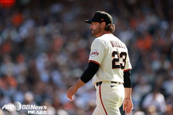 바이텔로 감독은 이정후가 타석에서 좋은 내용을 보여주고 있음을 강조했다. 사진=ⓒAFPBBNews = News1