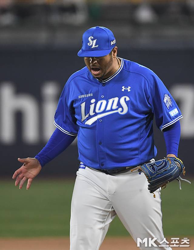 3일 수원 KT위즈파크에서 ‘2026 프로야구’ 삼성 라이온즈와 KT위즈의 경기가 열렸다. 6회말 마친 삼성 후라도. 사진(수원)=천정환 기자