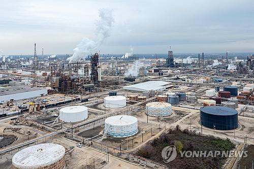 정유시설 [AFP=연합뉴스 자료사진 제공]