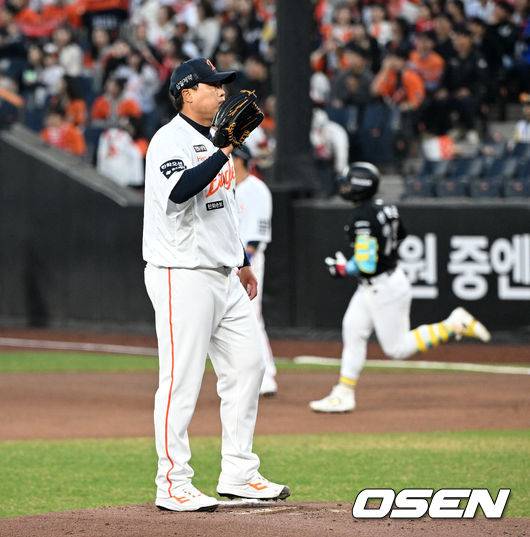 완벽 피칭으로 출발 했지만 대표팀 후배 안현민에게 일격 당한 류현진