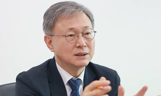 장인홍 서울 구로구청장은 위기가구를 선제적으로 발굴해 돌봄과 이동, 학습, 생활안전을 통합지원하는 “지역 현실에 맞는 구로형 기본사회를 만들겠다”고 강조한다. 구로구 제공