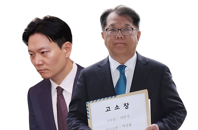 (왼쪽부터)박상용 인천지검 부부장검사(사법연수원 38기)와 서민석 변호사(사법연수원 23기) ⓒ연합뉴스·시사저널 양선영 디자이너