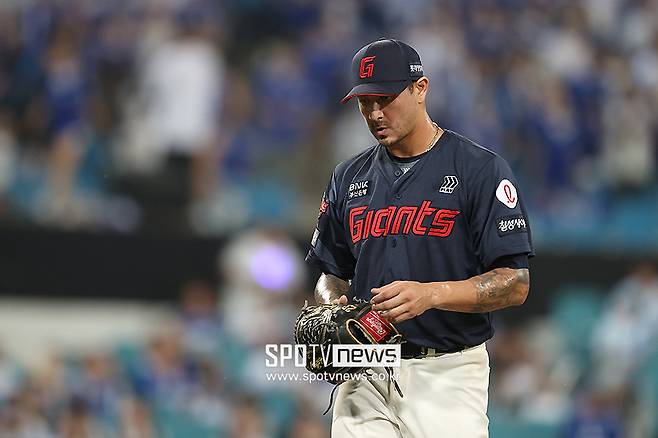 ▲ 벨라스케즈는 롯데의 거대한 승부수였지만, 오히려 거대한 악재로 팀을 덮쳤다 ⓒ곽혜미 기자