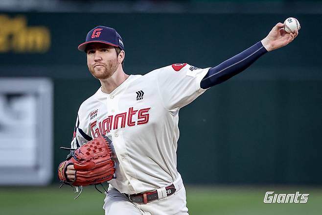 ▲ KBO리그 구단들의 대체 선수 명단에도 포함되어 있을 것으로 보이는 찰리 반즈 ⓒ 롯데 자이언츠