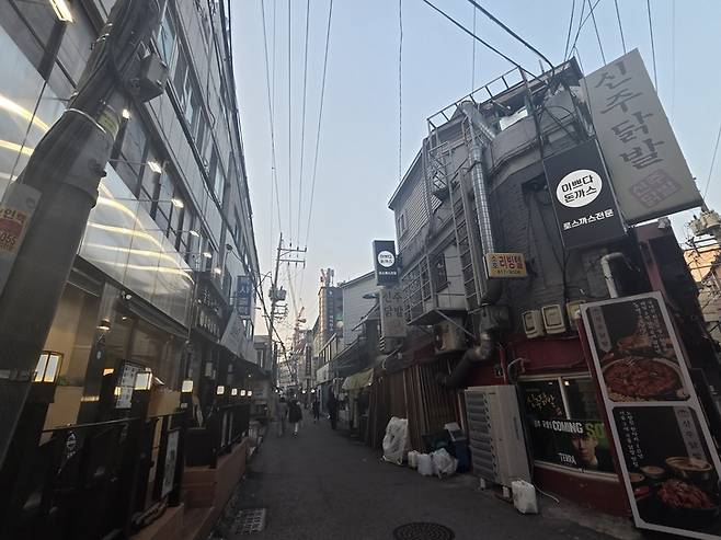 ▲서울 동작구 노량진 학원가와 고시촌 인근 골목 모습. 사진=장혜원 기자