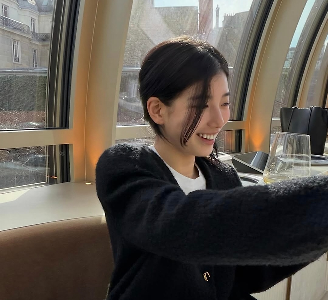 클린걸의 대표 주자로 꼽히는 배우 수지 [수지 인스타그램 캡처]