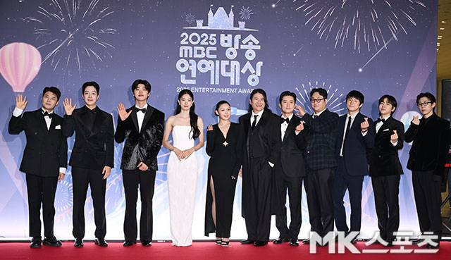 ‘나 혼자 산다’가 핵심 멤버들의 줄이탈과 논란 속에 대대적인 변화의 갈림길에 섰다.  사진=MK스포츠 DB