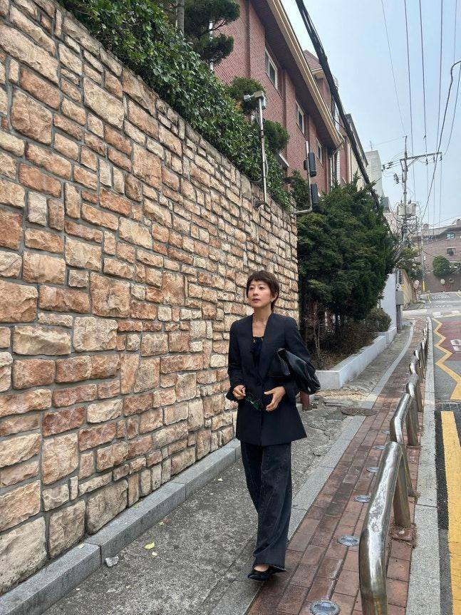 [서울=뉴시스] 김희애. (사진=인스타그램 캡처) 2026.04.04. photo@newsis.com *재판매 및 DB 금지