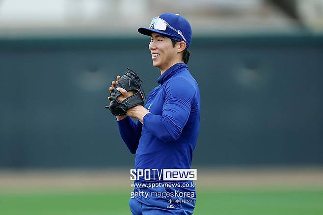 ▲ 김혜성은 시범경기에서 프리랜드보다 월등히 더 좋은 타율과 출루율을 기록했음에도 개막 엔트리에서 탈락해 큰 논란을 불러 일으켰다.