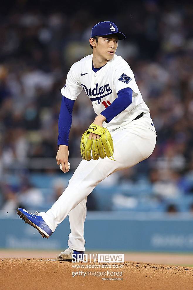 ▲ 사사키는 시범경기 부진을 딛고 시즌 첫 등판을 비교적 무난하게 마쳤지만 4이닝 소화에 그치며 숙제를 남겼다