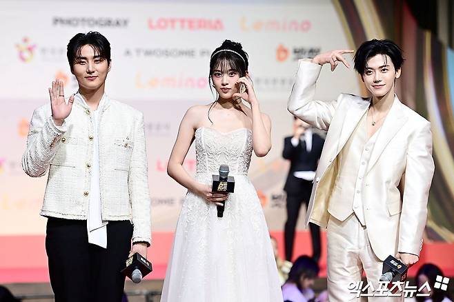 영케이, 안유진, 재민(왼쪽부터) / 2025 SBS '가요대전' MC