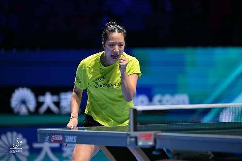 마카오 여자 월드컵에서 득점 후 주먹을 불끈 쥔 신유빈 [ITTF 홈피 캡처. 재판매 및 DB 금지]