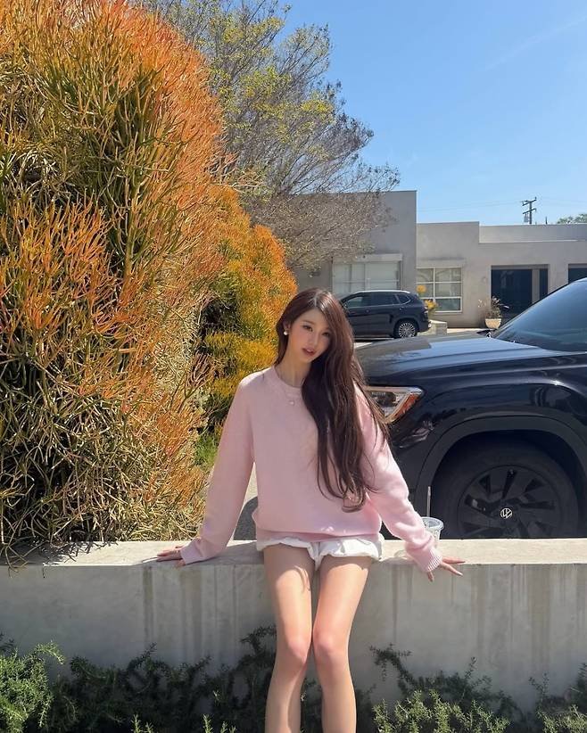 사진 = 장원영 인스타그램