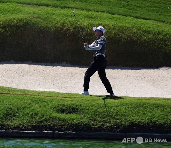 2026년 미국여자프로골프(LPGA) 투어 아람코 챔피언십 우승에 도전하는 김효주 프로가 3라운드 5번홀에서 경기하는 모습이다. 사진제공=ⓒAFPBBNews = News1 (사진을 무단으로 사용하지 마십시오.)