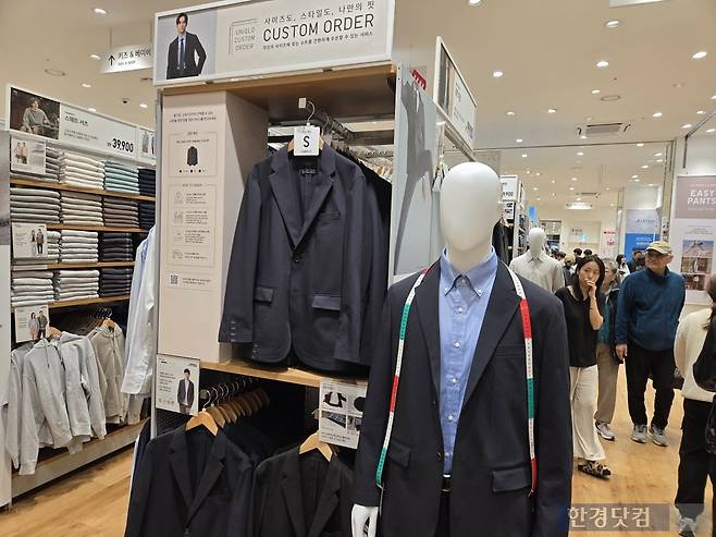 리뉴얼 오픈한 ‘유니클로 스타필드 하남점’ 내 위치한 커스텀오더존./사진=박수림 기자