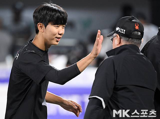 황준서는 다음 등판에서 승리라는 결과까지 가져올 수 있을까. 사진=천정환 기자