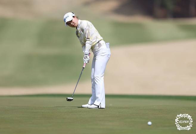 [여주=뉴시스]고지원, KLPGA 투어 국내 개막전 우승. (사진=KLPGA 투어 제공)