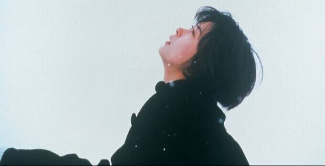 영화 '러브레터'(1995) 속 나카야마 미호. 영화 스틸컷