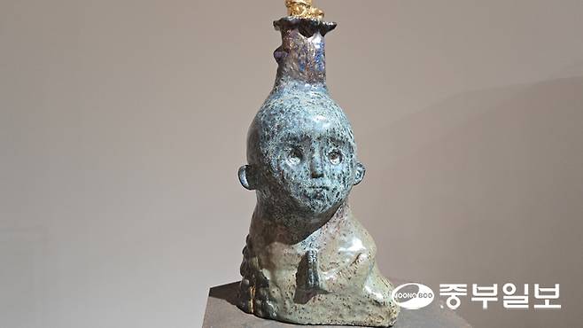 홍근영 작가의 '타오르지 못하고 소멸하지 않는 것들에 관하여' 일부. 임창희기자