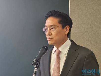 전인석 삼천당제약 대표가 6일 기자간담회에서 그동안 시장에서 제기된 의혹에 대해 해명하고 있다. 사진=최영찬 기자