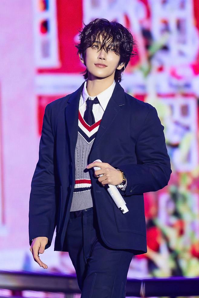 조슈아. 사진 제공=플레디스엔터테인먼트