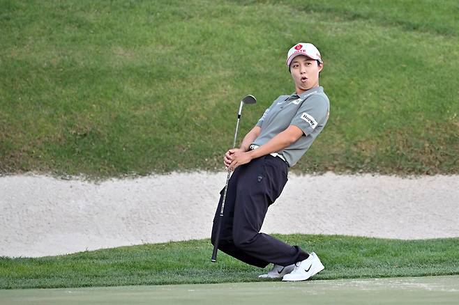 LAS VEGAS, NEVADA - APRIL 04: Hyo Joo Kim of South Korea reacts after a putt on the 18th green during the third round of the Aramco Championship 2026 at Shadow Creek Golf Course on April 04, 2026 in Las Vegas, Nevada. David Becker/Getty Images/AFP (Photo by David Becker / GETTY IMAGES NORTH AMERICA / Getty Images via AFP)
<저작권자(c) 연합뉴스, 무단 전재-재배포, AI 학습 및 활용 금지>