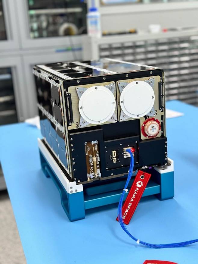 아르테미스 2호에 탑재된 'K-RadCube' 위성. 나라스페이스 제공