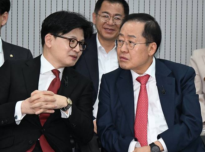 한동훈 전 국민의힘 대표(왼쪽), 홍준표 전 대구시장 /사진=국회사진기자단, 뉴시스