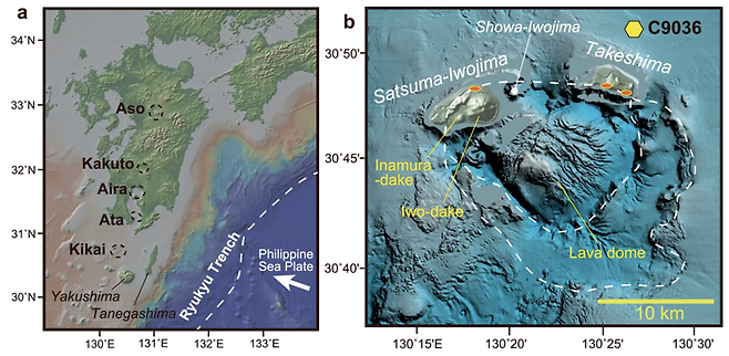 일본 규슈 섬 지역 지도. 제4기 칼데라의 위치는 오른쪽 지도 점선 원. /사진=지오맵앱(GeoMapApp), 커뮤니케이션스 지구와 환경의 '키카이 칼데라에서 발생한 마그마의 진화 과정'(2024).