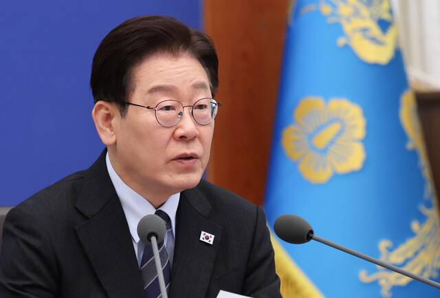 이재명 대통령이 6일 청와대에서 열린 국무회의 겸 비상경제점검회의에서 발언하고 있다. 연합뉴스