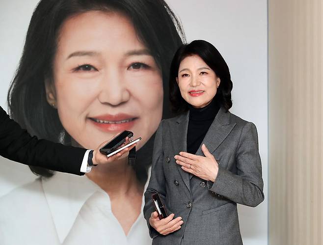 6·3 지방선거 대구시장 출마를 선언한 이진숙 전 방통위원장이 6일 대구 중구 선거사무소에서 공천 배제(컷오프) 등 자신의 입장을 밝히고 있다. 뉴스1