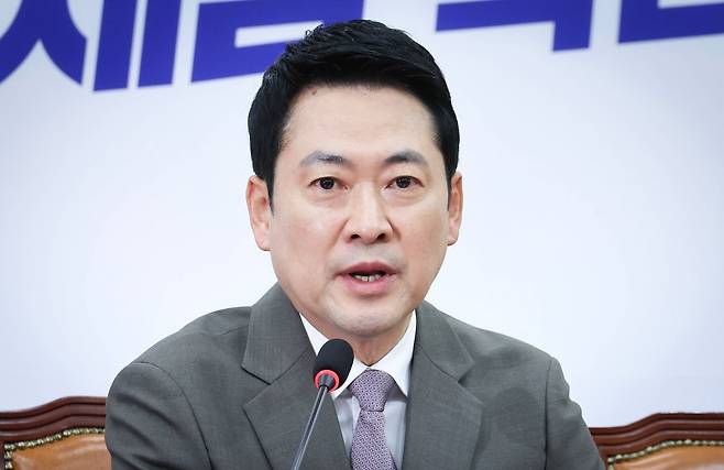 장동혁 국민의힘 대표가 2일 오전 국회에서 열린 최고위원회의에서 발언하고 있다. 임현동 기자. 2026.04.02.