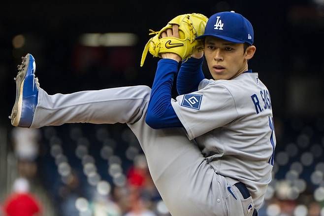 LA 다저스 사사키 로키가 6일 워싱턴전에 선발 등판, 힘차게 투구하고 있다. UPI연합뉴스