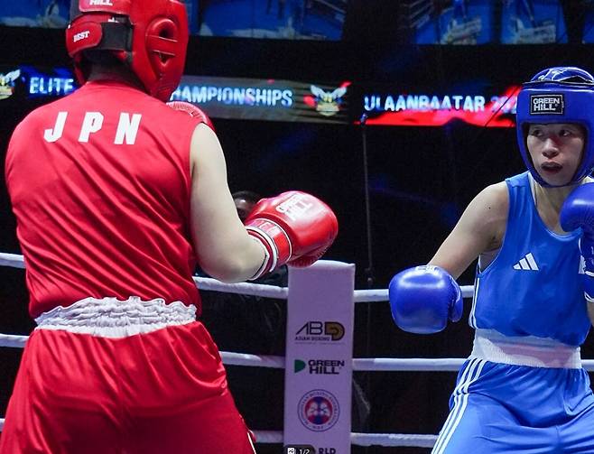 아시아선수권대회에서 동메달을 확보한 임애지(오른쪽) [대한복싱협회 제공. 재판매 및 DB 금지]