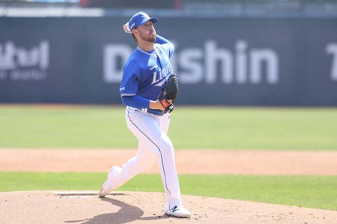 삼성 오러클린이 5일 수원케이티위즈파크에서 열린 2026 KBO리그 정규시즌 KT와 경기에 선발 등판해 역투하고 있다. 사진 | 삼성 라이온즈