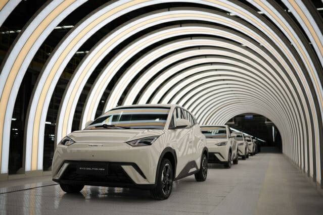 BYD가 브라질 공장에서 순수전기차 생산을 개시했다.