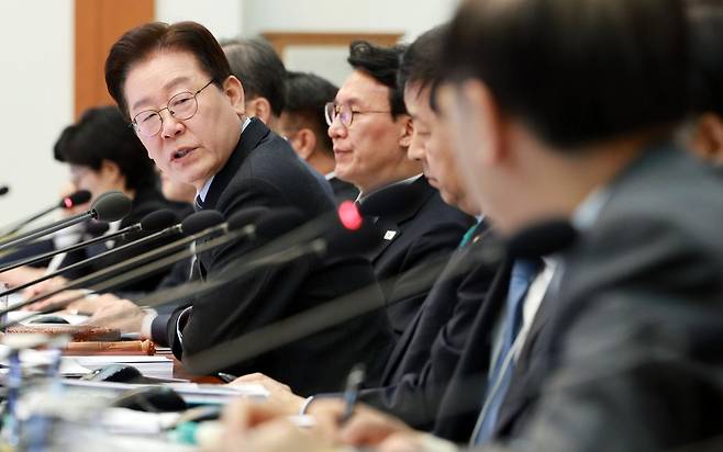 이재명 대통령이 6일 청와대에서 열린 국무회의 겸 비상경제점검회의에서 발언하고 있다. 2026.04.06 서울=뉴시스