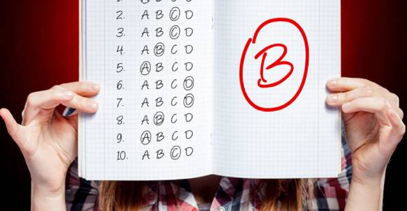 영국의 한 학교가 모의고사 채점에 인공지능(AI)을 도입하는 실험에 나서면서 교육 현장에 새로운 변화가 일어나고 있다. 사진은 본 기사 내용과 무관. [사진=픽사베이 ]